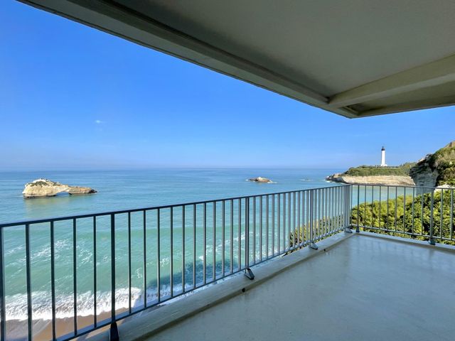 Appartement F4 à vendre - 4 pièces - 109,01 m2 - Biarritz - 64 - AQUITAINE